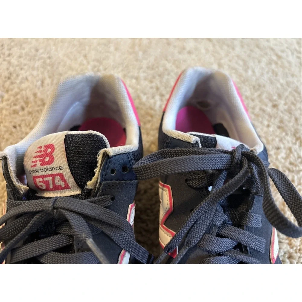 New Balance 574 Womens Shoes 9.5 Navy Pink WL574CPN Sneaker